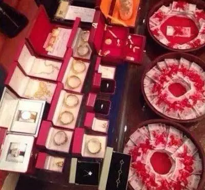 婆家聘禮不給,辦婚禮也不出錢,竟然讓我跟老公分期付款
