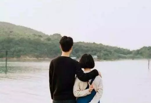 小叔子常來家洗澡,妻子直接關氣,隔天看到浴室垃圾桶,癱在地上