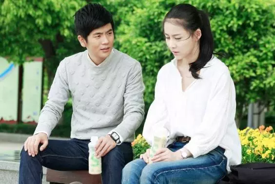 兒子娶媳婦,婆婆聽說是二婚不讓進家門,兒媳一言,癱坐在地