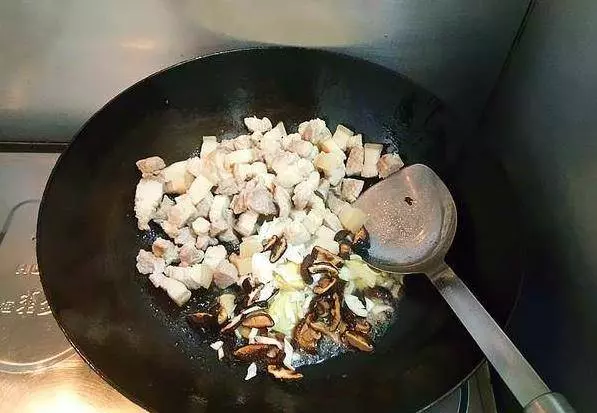 滷肉飯做法,簡單好做又下飯,香味撲鼻而來