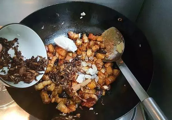 滷肉飯做法,簡單好做又下飯,香味撲鼻而來