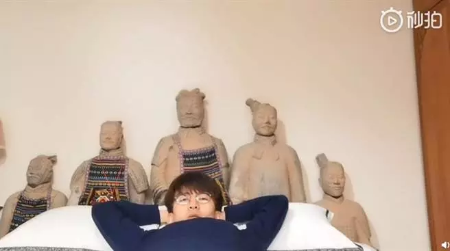 凌晨3點不敢睡!酒店房裡蹲滿兵馬俑 房客嚇壞