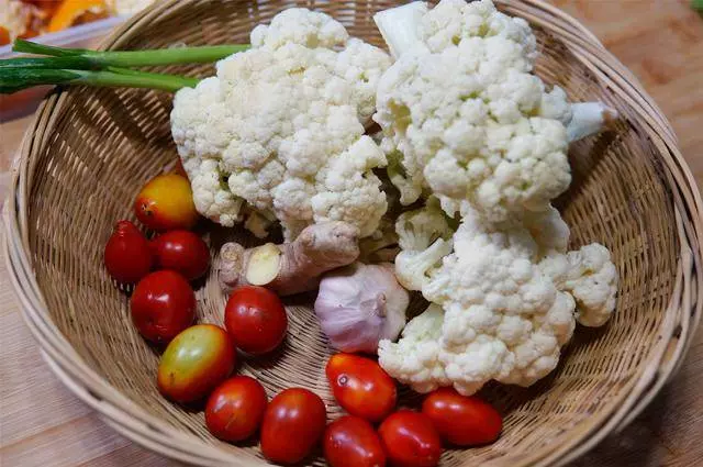 花菜這種做法,比吃肉還香,我家孩子隔三岔五吵著要吃!