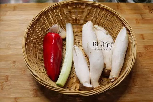 做杏鮑菇,千萬不要直接炒,這做法能饞死人,孩子超愛吃!