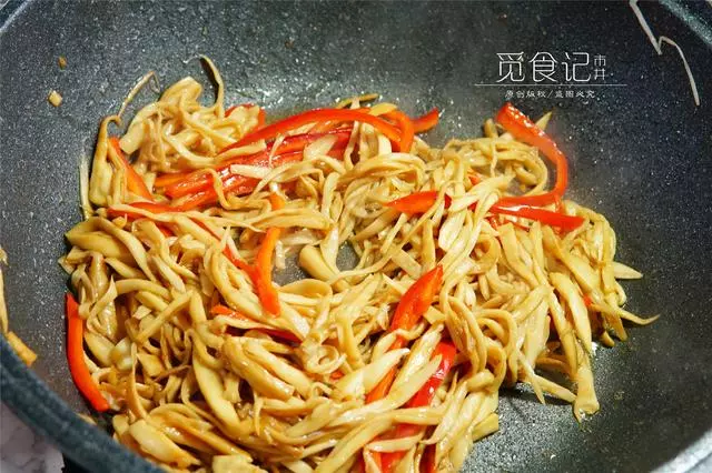 做杏鮑菇,千萬不要直接炒,這做法能饞死人,孩子超愛吃!