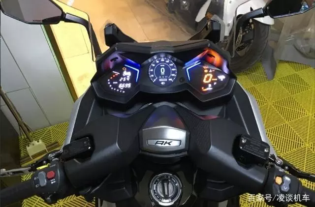 性能超群的國產大踏板,配置超高、動力強,絲毫不比進口車差!