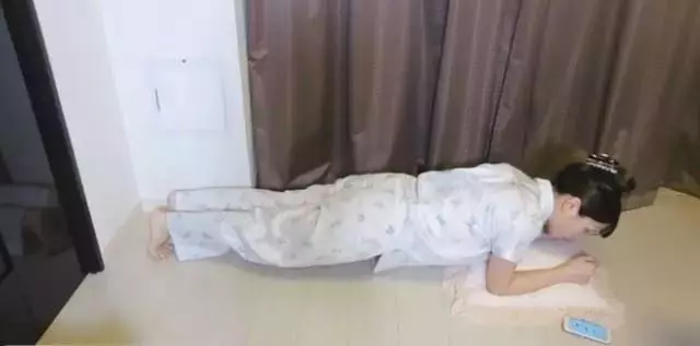 5日速見效果!風靡日本「瘦小腹減肥法」只靠一個動作,新一年要同肚腩say byebye~