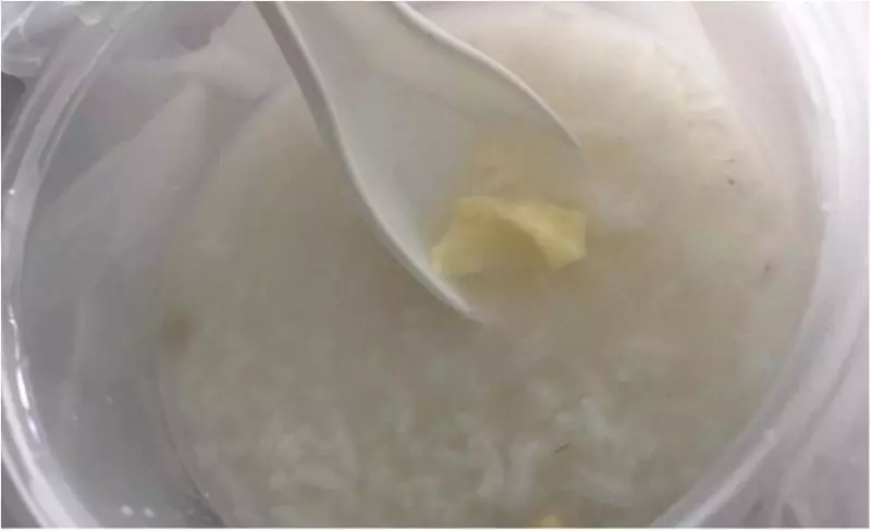 23歲柔佛女生因男友欠下100萬負債,每天一碗雞蛋湯+白飯逆轉人生!