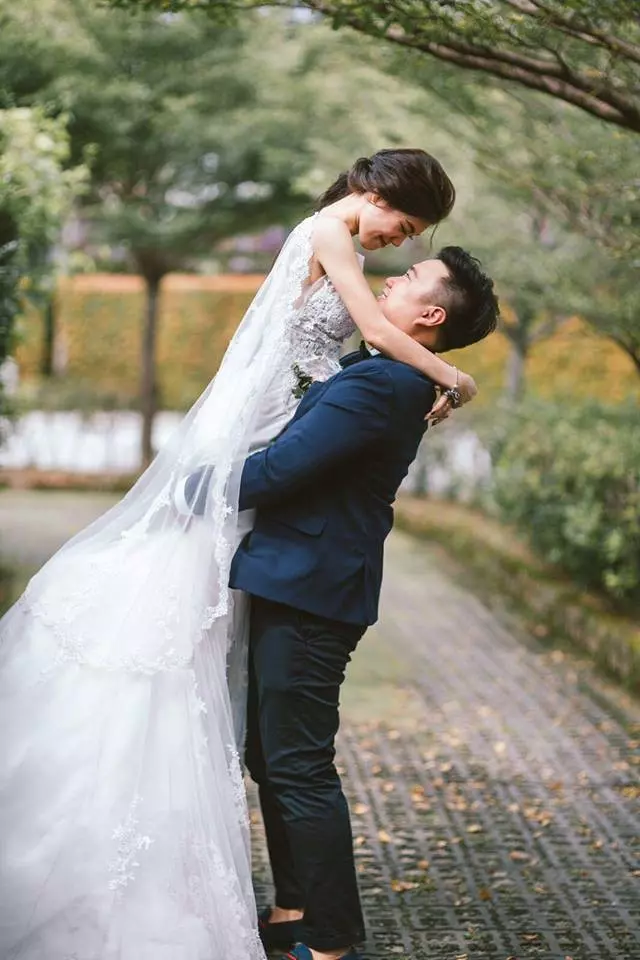 23歲柔佛女生因男友欠下100萬負債,每天一碗雞蛋湯+白飯逆轉人生!