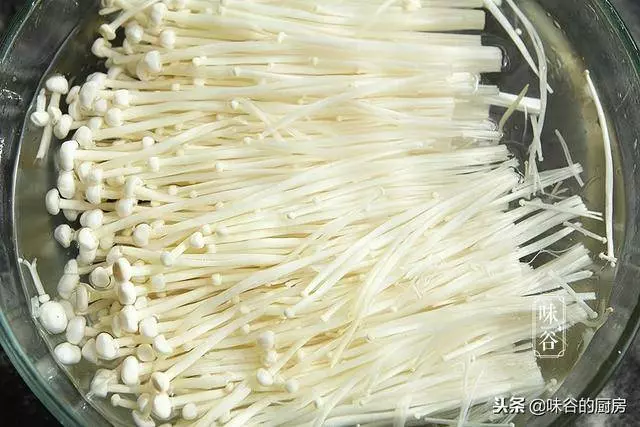 五花肉這樣吃,瞬間高大上,十幾分鐘就做好,宴客絕對撐場面!