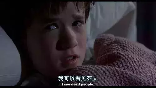孩子有這3種反常表現,其實是在向媽媽發出求救信號,你卻一直認為她無理取鬧