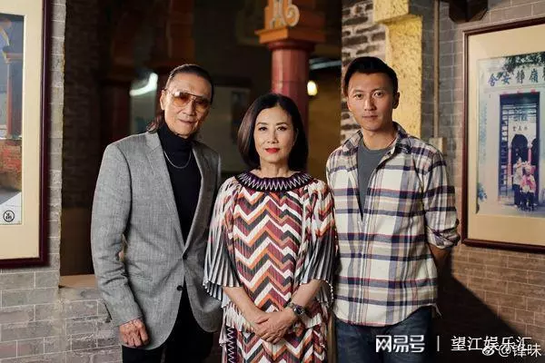 張柏芝為何幾天不發微博?知情人曝光內情,謝霆鋒放大招