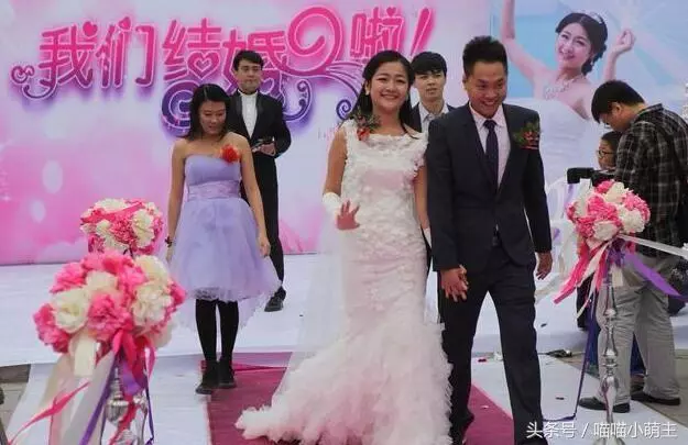 結婚岳母沒要彩禮,她生病我轉帳兩萬,兒子說一話,我愣在原地