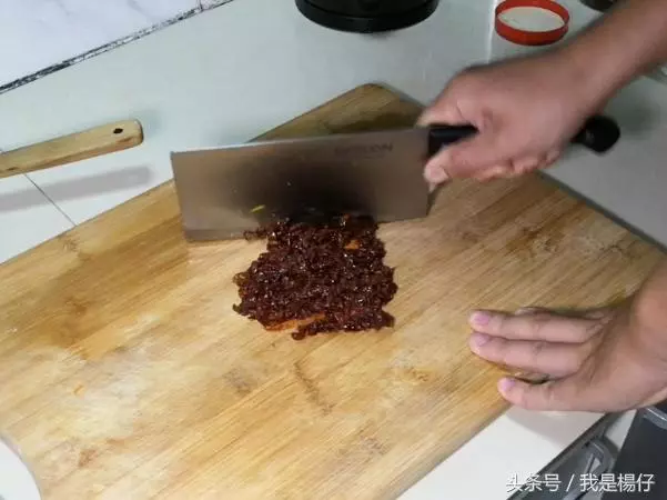 回鍋肉製作並不難,牢記三點小竅門,肥而不膩,焦香入味又下飯!