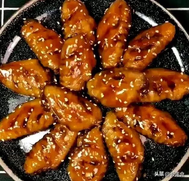 可樂雞翅不是直接倒可樂,這樣需簡單幾步,口感香脆女兒超愛吃!
