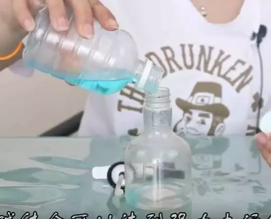 白醋加上洗衣液,用途真是太厲害了