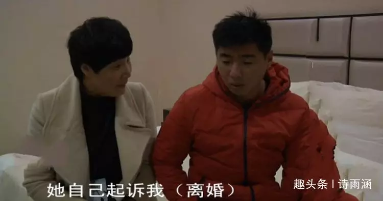 新婚一個月女子就起訴離婚,丈夫苦苦哀求,婆婆:廟太小容不下