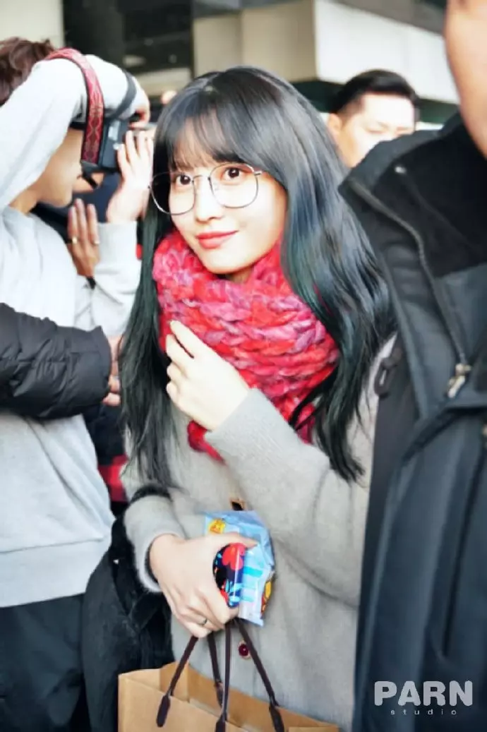[TWICE][新聞]190101 「粉絲?感謝」屬豬愛豆TWICE林娜璉的2018年
