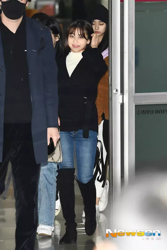 [TWICE][新聞]190101 「粉絲?感謝」屬豬愛豆TWICE林娜璉的2018年