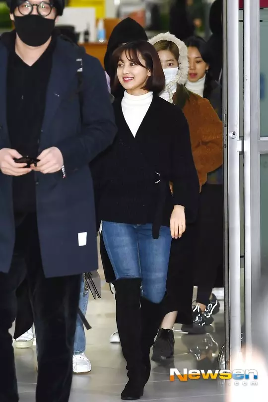[TWICE][新聞]190101 「粉絲?感謝」屬豬愛豆TWICE林娜璉的2018年