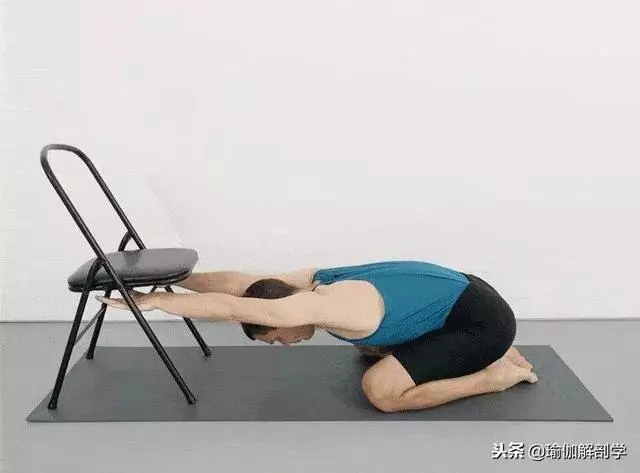 一套椅子瑜伽靈活脊柱,越活越年輕!