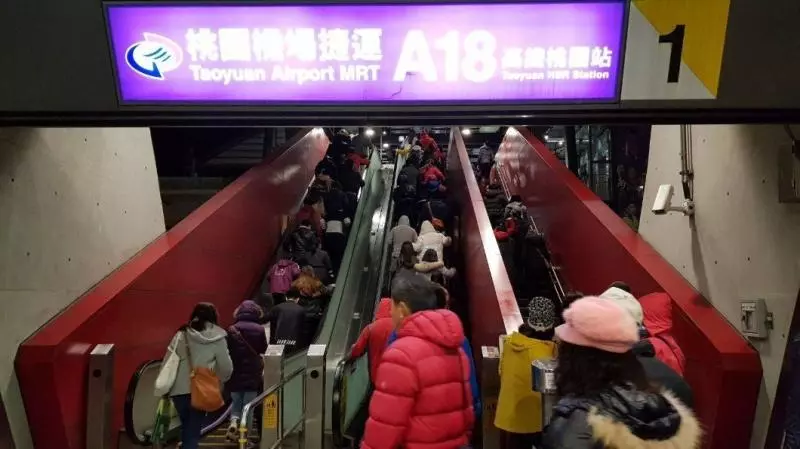 機捷跨年不打烊吸10萬人次搭乘 破單日運量新高
