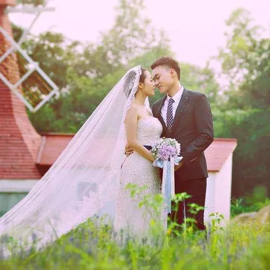 姑媽養了我十八年,我結婚她不參加,給她打完電話後,我決定悔婚