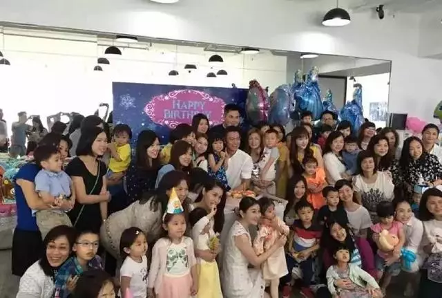周傑倫驚喜曬兒子合影,娛樂圈的男神們都默契化身女兒奴了!