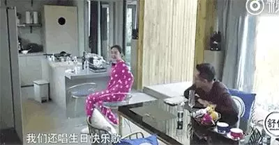 周傑倫驚喜曬兒子合影,娛樂圈的男神們都默契化身女兒奴了!