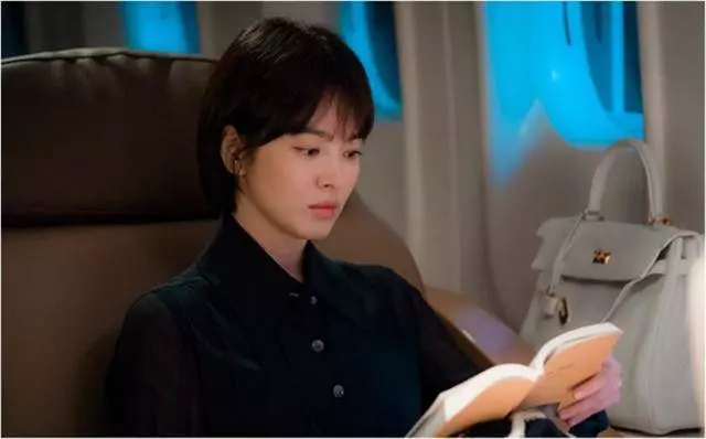 37歲的宋慧喬短髮更辣了,一頭俐落短髮,讓她看起來就像少女,美出新高度~~
