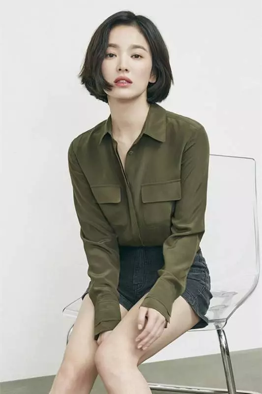 37歲的宋慧喬短髮更辣了,一頭俐落短髮,讓她看起來就像少女,美出新高度~~