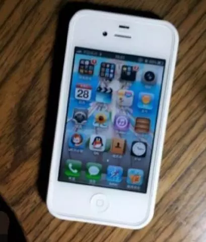 17歲時為買iPhone「賣腎」 如今7年過去了 帥氣少年變傷殘