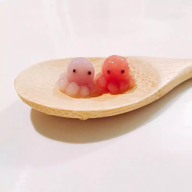 誰說珍珠只能是黑的!「超Q萌生物造型珍珠」 把章魚吸上來療癒爆棚♡