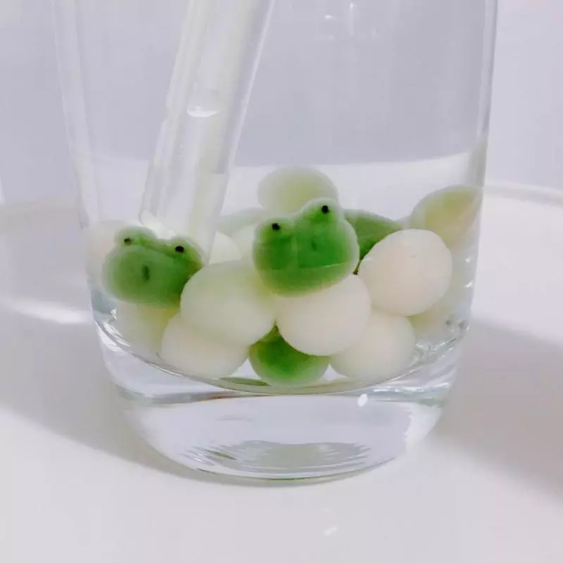 誰說珍珠只能是黑的!「超Q萌生物造型珍珠」 把章魚吸上來療癒爆棚♡