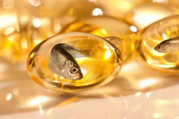 大馬醫生提醒:魚油不要亂吃,吃多了反而危害健康……
