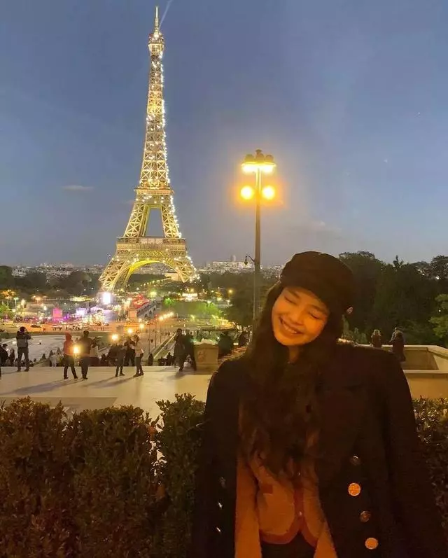 KAI二次被爆戀情，jennie一划水二戀愛，網友：現在愛豆真好做