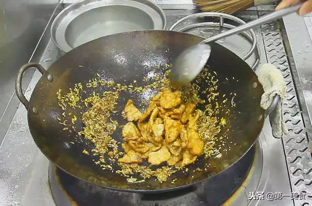 想吃烤肉別買了,大廚教你在家做,只要家裡有瘦肉,想吃隨時做