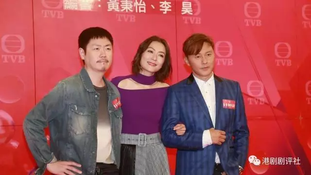 很危險啊! 視後在天橋頂拍劇 ,結果驚動消防員