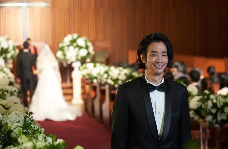 看《比悲傷》哭不出來絕對不是你冷血!女主太渣、男主太廢、牙醫超綠!擠不出眼淚的你肯定很Agree!