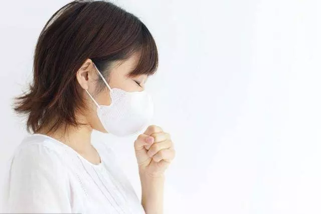 新買的衣服要不要先洗了再穿?聽服裝老闆說完,才知我錯了幾十年