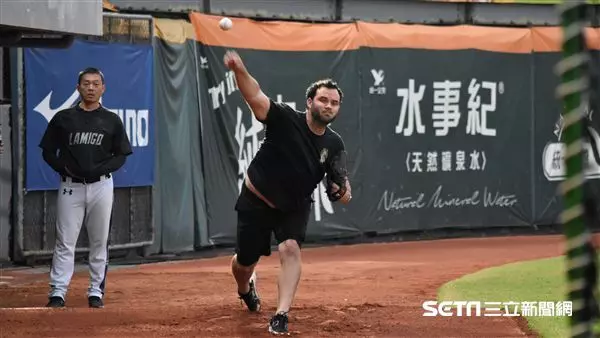 中職/桃猿首位洋將敲定 續約尼克斯
