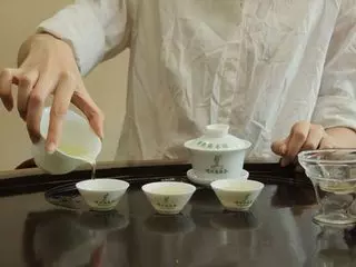 超神奇!經常喝酒、黑眼圈、指甲有條紋的人肝不好?經常喝這個【 解鬱茶】,肝病一星期見效!