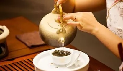 超神奇!經常喝酒、黑眼圈、指甲有條紋的人肝不好?經常喝這個【 解鬱茶】,肝病一星期見效!