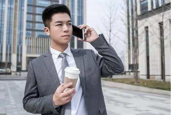 一生的積蓄給兒買房結婚,得大病小兩口不給治,孫子的話救了我