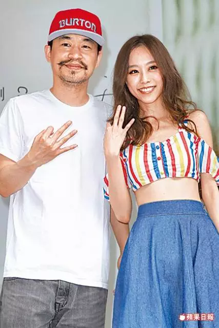 知名主人劉容嘉外表相當漂亮,擔任過多個節目的主持人,也出演過許多戲劇作品,向是知名偶像劇《惡作劇之吻》等,與林依晨搭檔演