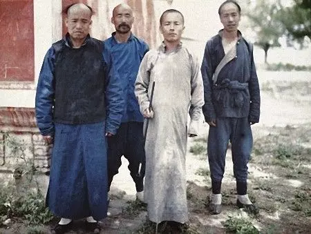 108年前這個法國人拍下中國最早彩色照片 卻被罵白痴