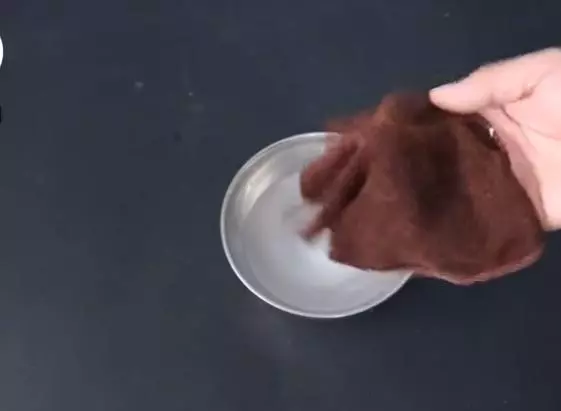 教你不用一滴水,一年沒清理的冰箱,立馬煥然一新,快告訴家裡人