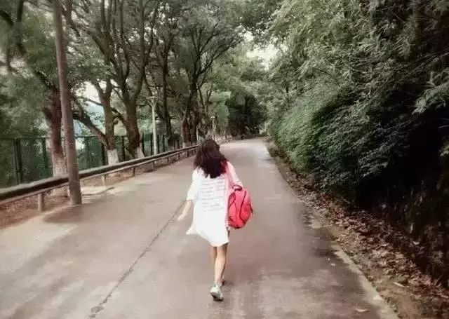 30歲離婚帶娃變黃臉婆,為了女兒她用18個月逆襲成最美辣媽