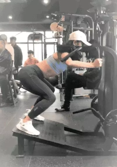 30歲離婚帶娃變黃臉婆,為了女兒她用18個月逆襲成最美辣媽