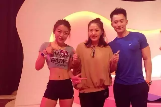 30歲離婚帶娃變黃臉婆,為了女兒她用18個月逆襲成最美辣媽